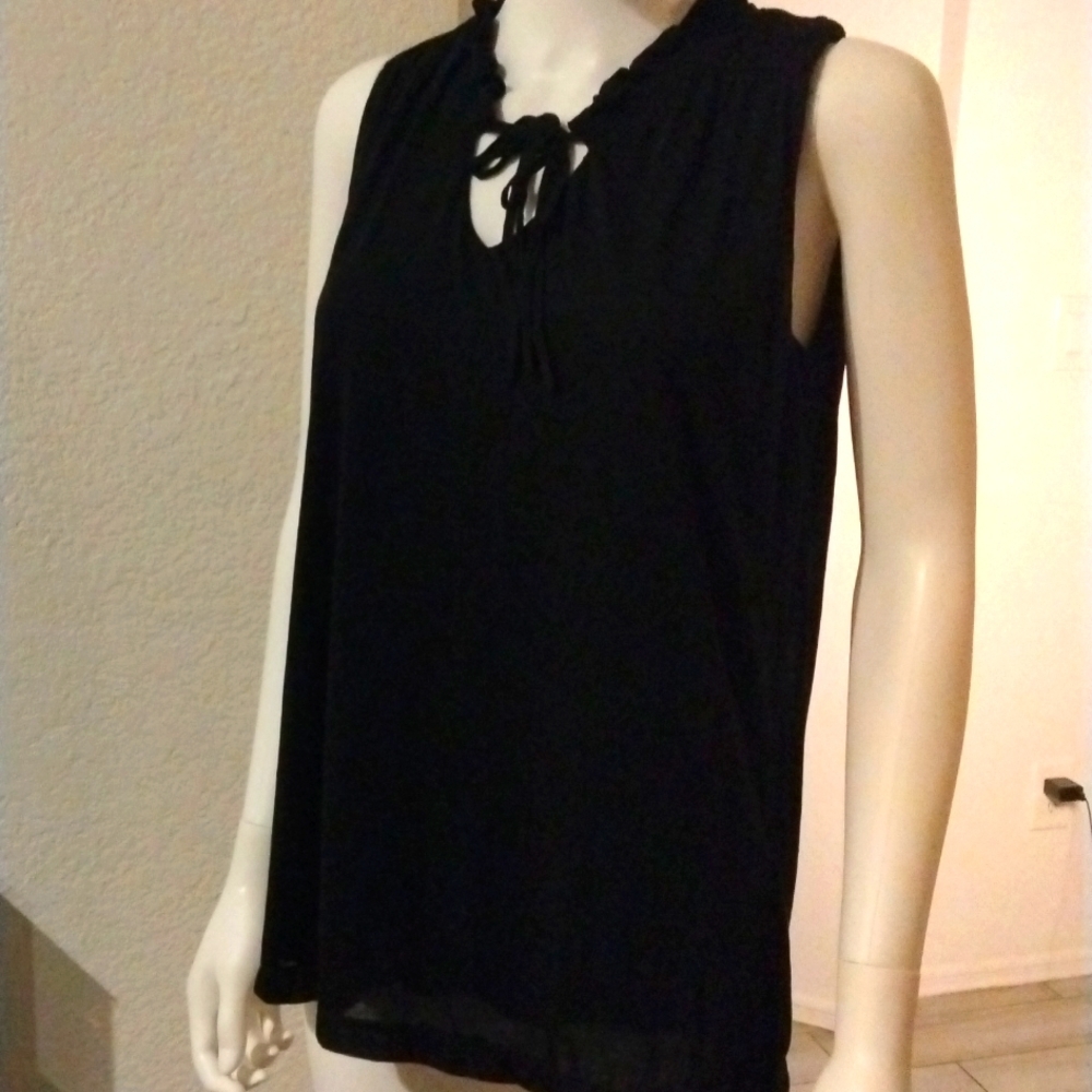 Anthropologie Dolan size S sleeveless ruffle neckline black nwt‎